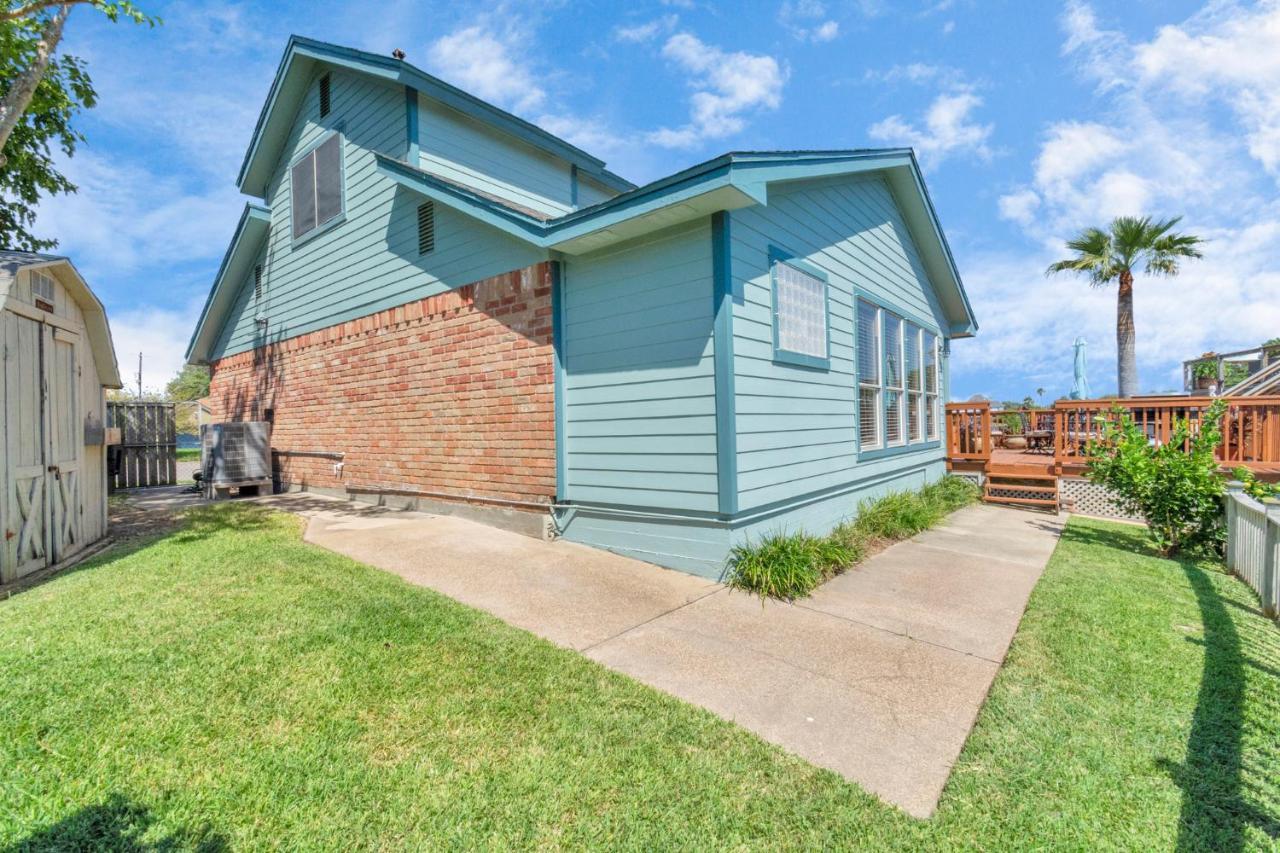 Beauty On The Water! Lake House Near The Beaches! Galveston Exterior foto